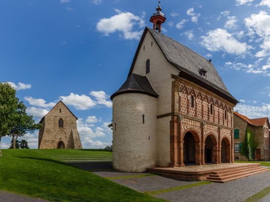 Kloster Lorsch, Königshalle und Basilikafragment