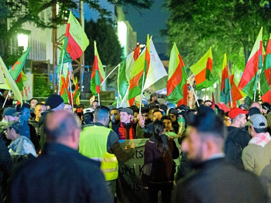 Kurden-Demo in Stuttgart