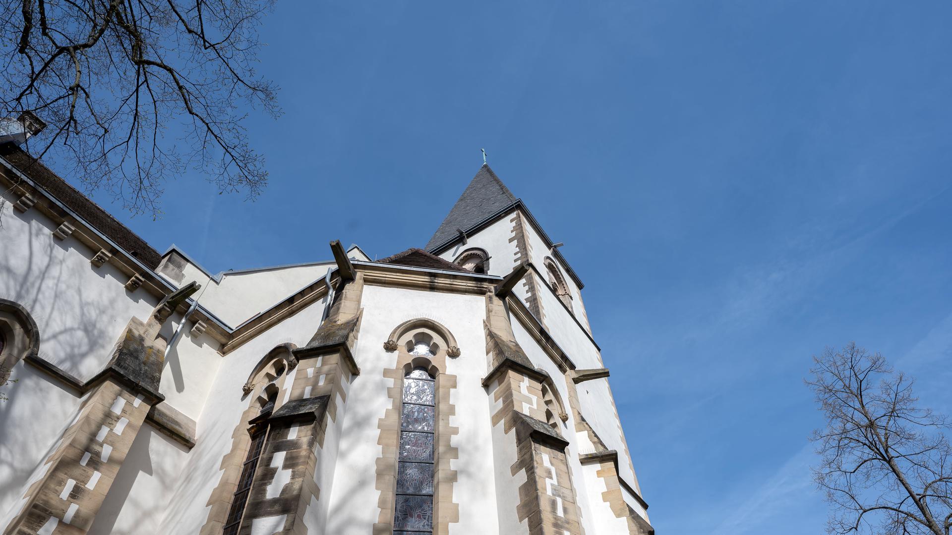 Vor 125 Jahren (1897) wurde die alt-katholische Auferstehungskirche nach den Plänen des Architekten Carl Schäfer in der Weststadt nahe des Mühlburger Tors fertiggestellt.
