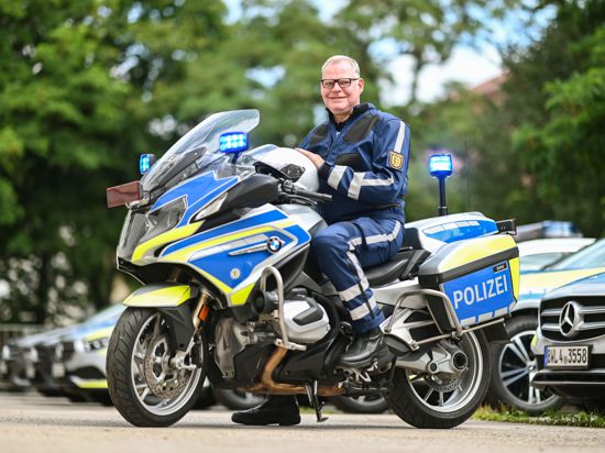 Hin und wieder ist Polizeidirektor Martin Plate, Leiter der Karlsruher Verkehrspolizei, auf dem Motorrad unterwegs. 