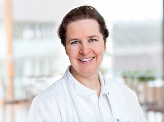 Prof. Dr. Daniela Hornung, Direktorin der Klinik für Gynäkologie und Geburtshilfe in den Karlsruher ViDia Kliniken am Standort Diakonissenkrankenhaus