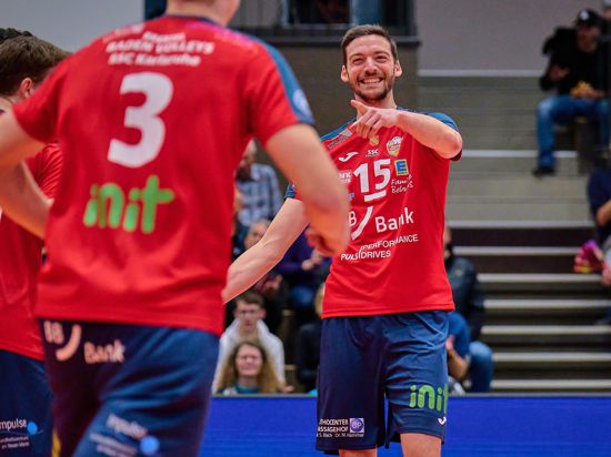 Jens Sandmeier wird den Baden Volleys mindestens eine weitere Bundesliga-Saison als Spieler zu Verfügung stehen. Das gab er im BNN-Interview bekannt. 