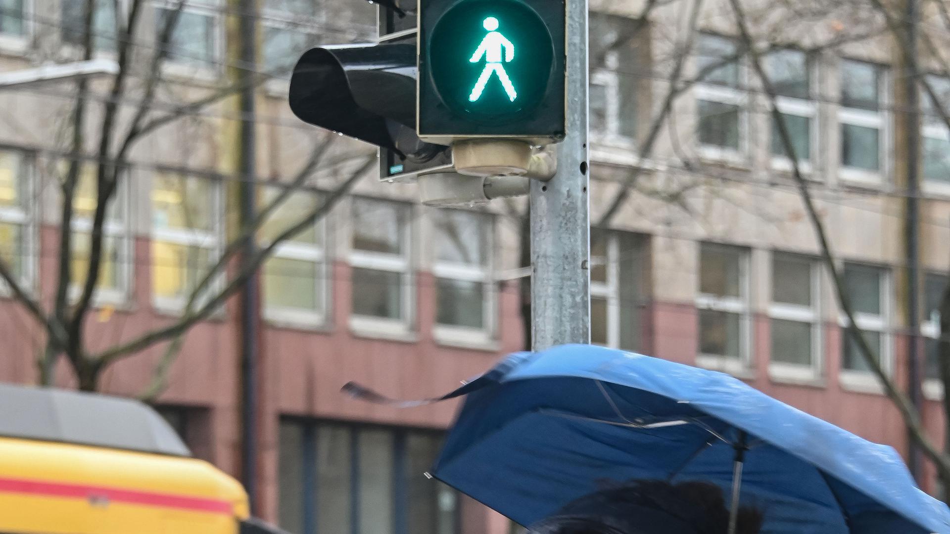 In Karlsruhe sind zwei Ampeln für Fußgänger und Radfahrer immer grün. 