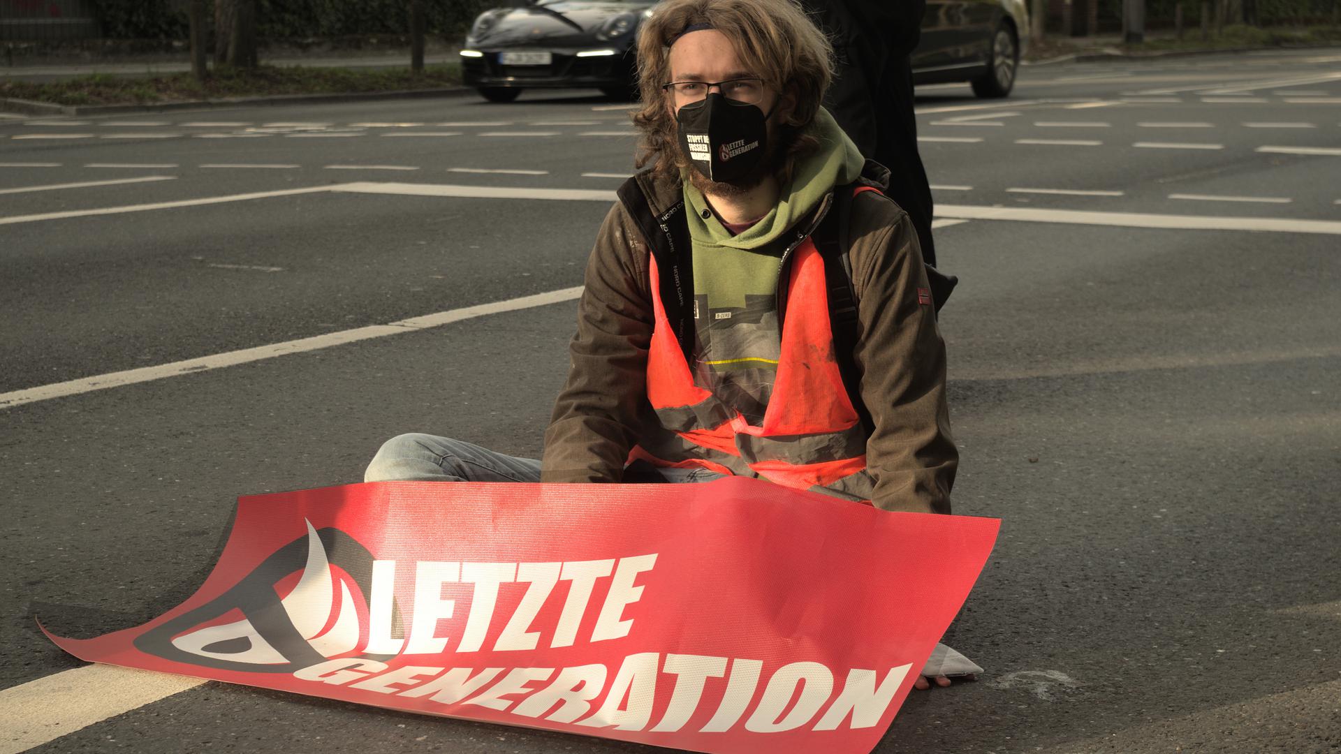 Deutschlandweit aktiv: Daniel Eckert hat auch schon in Frankfurt die Straße blockiert. 