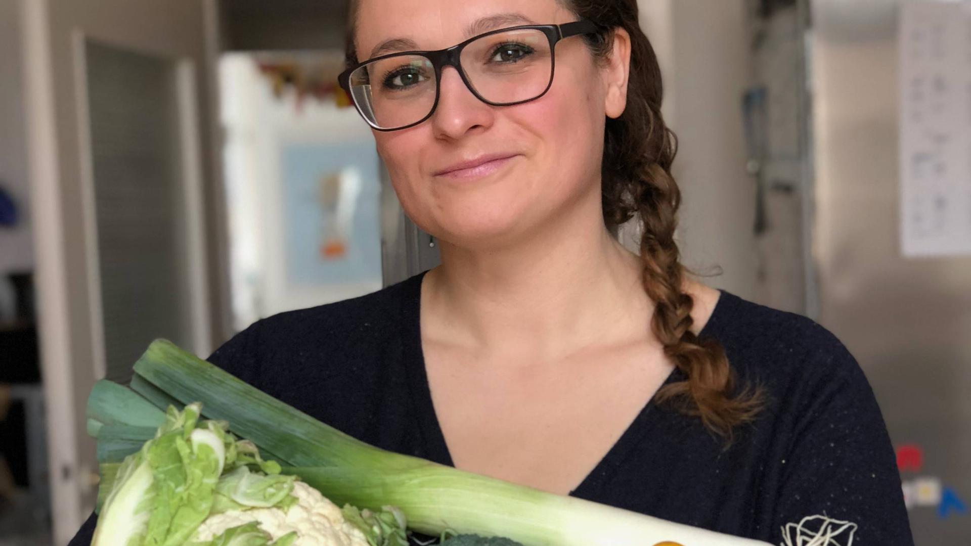 IMMER HER MIT DEM GEMÜSE: Unsere Redakteurin Martha Steinfeld versuchte sich zwei Monate lang an einer veganen Ernährung.