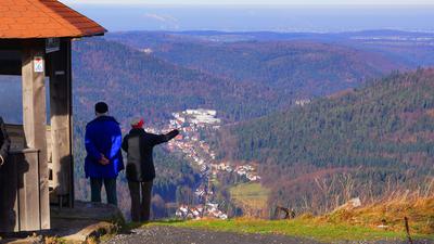 Blick von der Schweizerkopfhütte auf Bad Herrenalb Tourismus Bad Herrenalb, Schwarzwald 2014