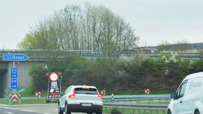 Neue Sperrungen: Die A5-Auffahrt Richtung Süden (Basel) soll im Zuge der B3-Sanierung ab Freitag gesperrt werden. Die Abfahrt von der A5 aus Richtung Norden werde dagegen ab Samstag wieder geöffnet.