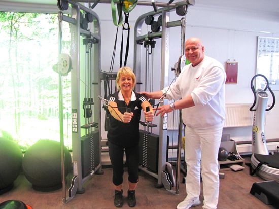 Frau und Mann in Fitnessstudio Rheinstetten 