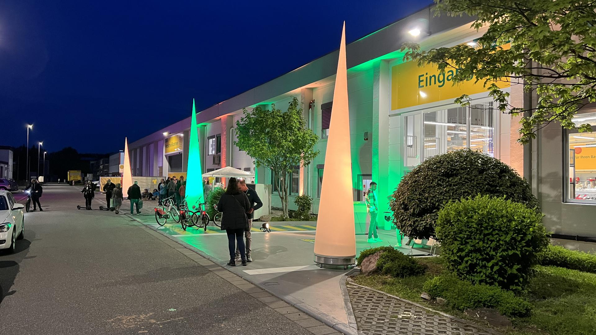 Zahlreiche Betriebe aus Gewerbe, Handel und Gastronomie präsentieren bei der Ettlinger „Nacht des Gewerbes“ an 16 Standorten im Industriegebiet-West.