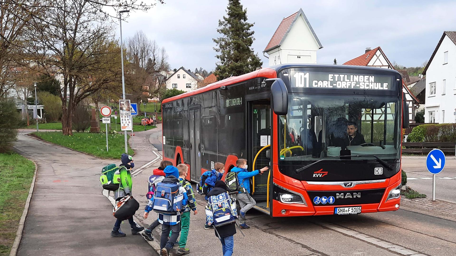 Bus und Kinder