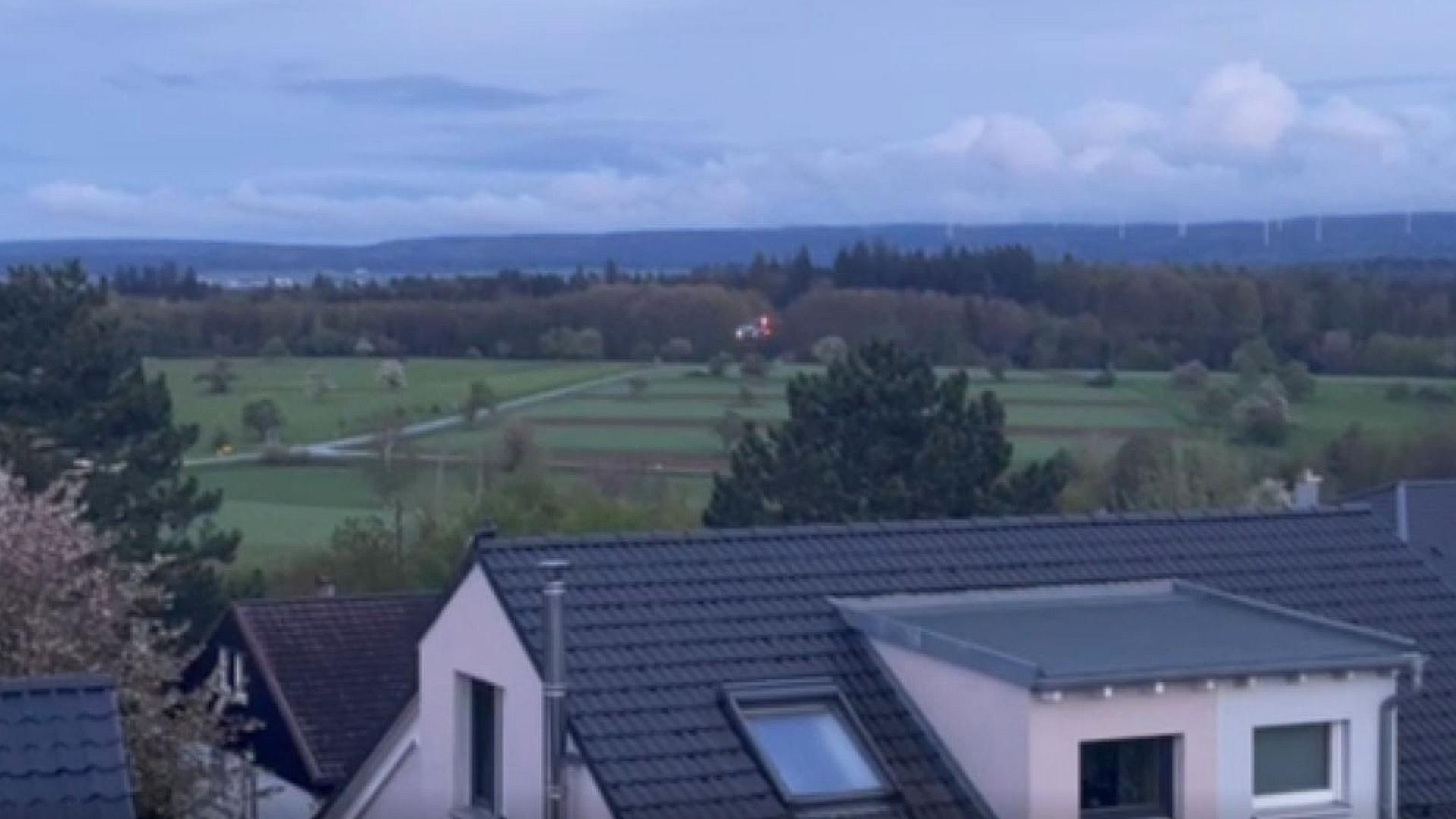 Hubschrauber im Einsatz: Auch bei Karlsbad-Spielberg suchte die Polizei nach einer vermissten Frau. Der Einsatz aus der Luft viel zahlreichen Bürgern auf und sorgte für Fragezeichen.