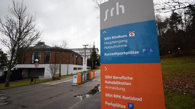 Die Einfahrt zum Haupteingang des SRH Klinikums ins Karlsbad-Langensteinbach.