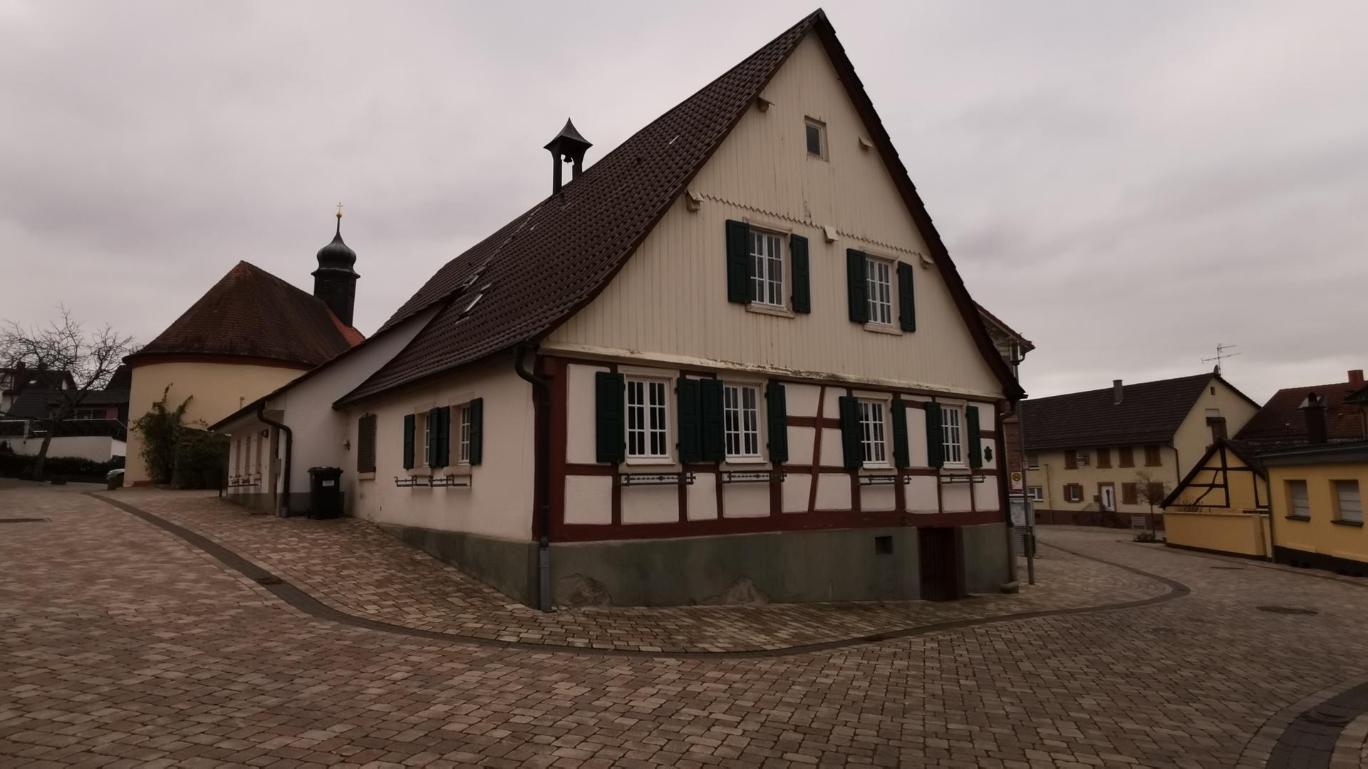 Das alte Feuerwehrhaus in Sulzbach grenzt direkt an die Ortsverwaltung an