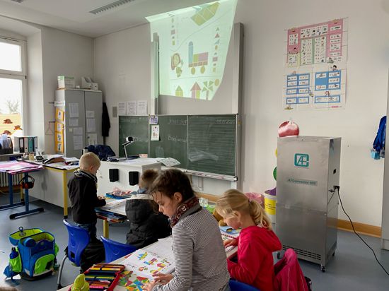 Für saubere Luft: Graue Kästen wie der in dieser Aufnahme aus einem Klassenzimmer der Malscher Hebelschule sollen bald in allen Malscher Schulen stehen.