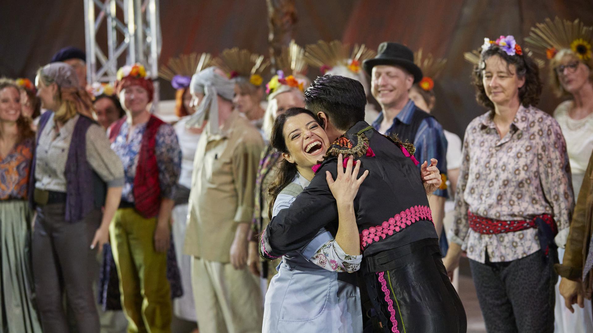 Szene aus „Carmen“ bei den Schlossfestspielen Ettlingen 2022