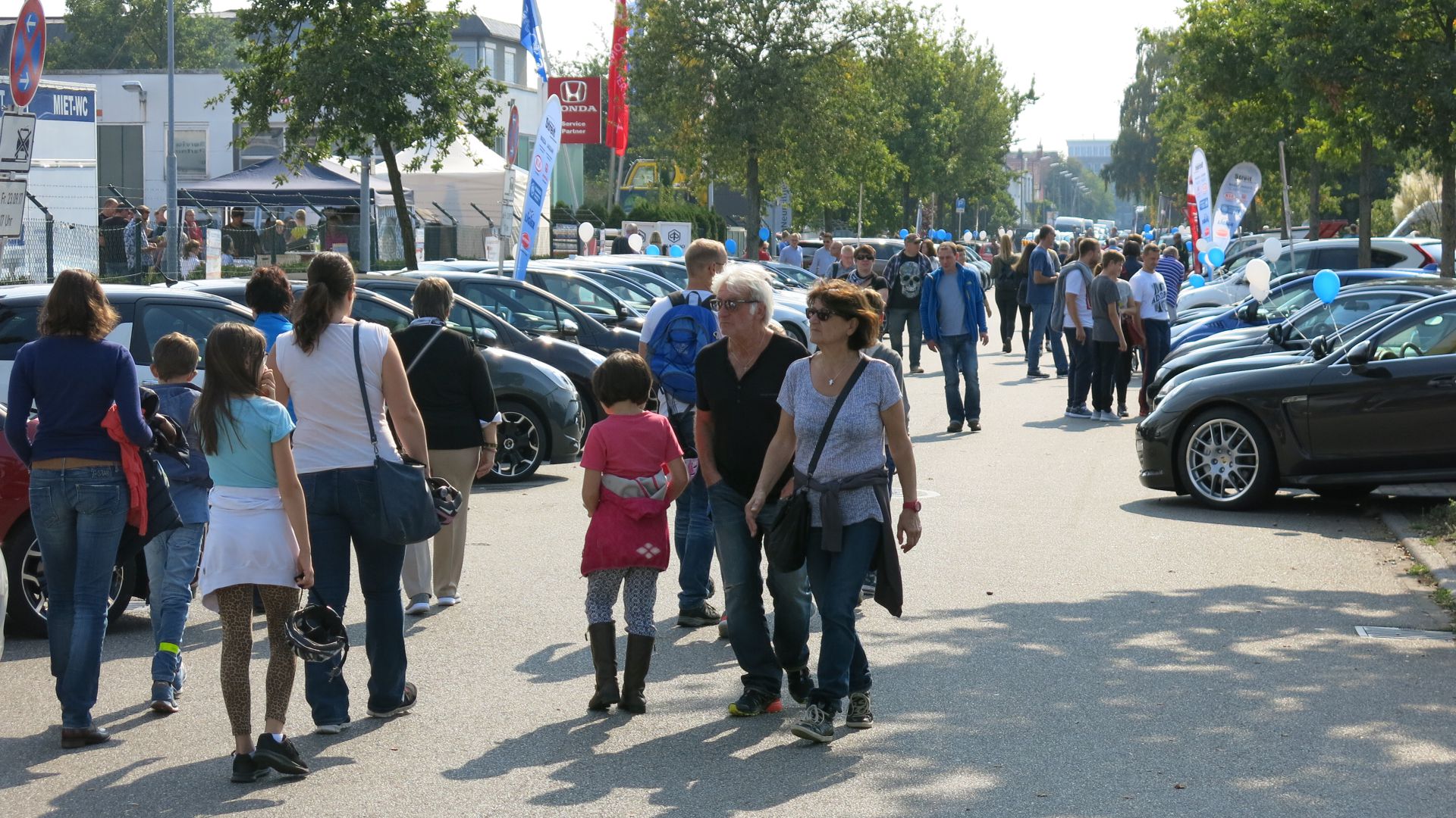 Auch zur 17. Auflage des Oktoberfestes Automeile Husarenlager werden wieder tausende Besucher aus der ganzen Region erwartet.