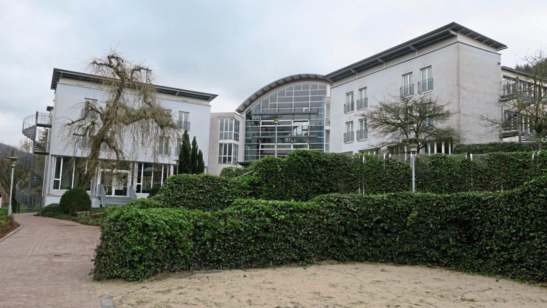 Das heutige Internat in Neckargemünd ist ein modernes Gebäude aus dem Jahr 1991.