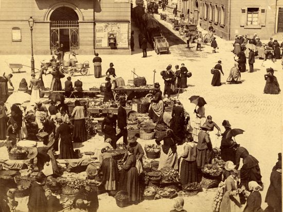 Das Treiben auf dem Karlsruher Markt beherrschten früher vor allem Frauen.