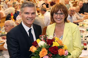 Nachfolgerin: Am 23.07.2022 wählen Karlsruhes Christdemokraten beim CDU-Kreisparteitag 2022 Katrin Schütz zur Nachfolgerin von Ingo Wellenreuther, der 20 Jahre lang  den Vorsitz hatte.