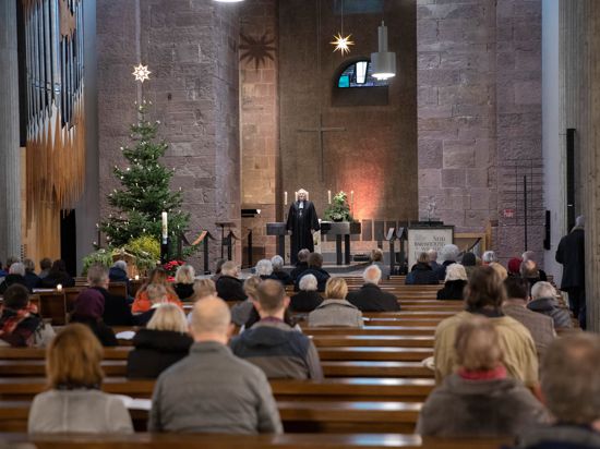 25.12.2021 Weihnachtsgottesdienst mit Landesbischof Jochen Cornelius-Bundschuh in der evangelischen Stadtkirche Karlsruhe am Marktplatz