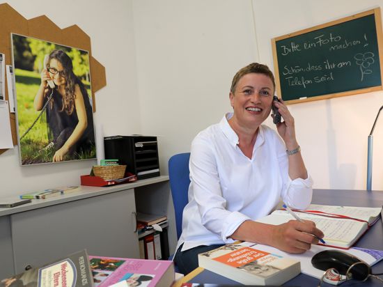 9.06.2021 Birgit Großhans führt beim Kinderschutzbund Karlsruhe das Elterntelefon ein. Start für die eigene Beratergruppe ist am 15. Juni 2021.