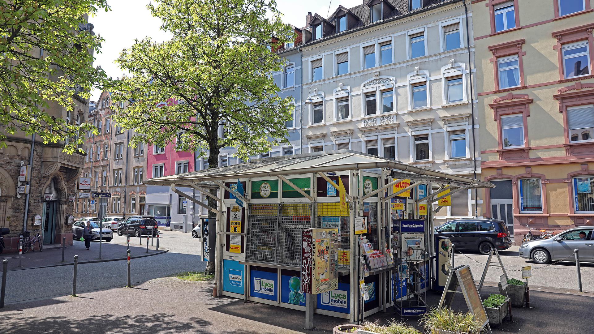 Fixpunkt im Quartier: Kioske wie der nahe dem Karl-Wilhelm-Platz in der Oststadt dienen der Versorgung und der Kommunikation.