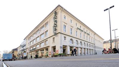 Schlüsselimmobilie: Das Modehaus Schöpf am Marktplatz ist seit dem Tod von Melitta Büchner-Schöpf im Eigentum der Diakonie. Dort ist man mit dem künftigen Nutzungsmix beschäftigt.