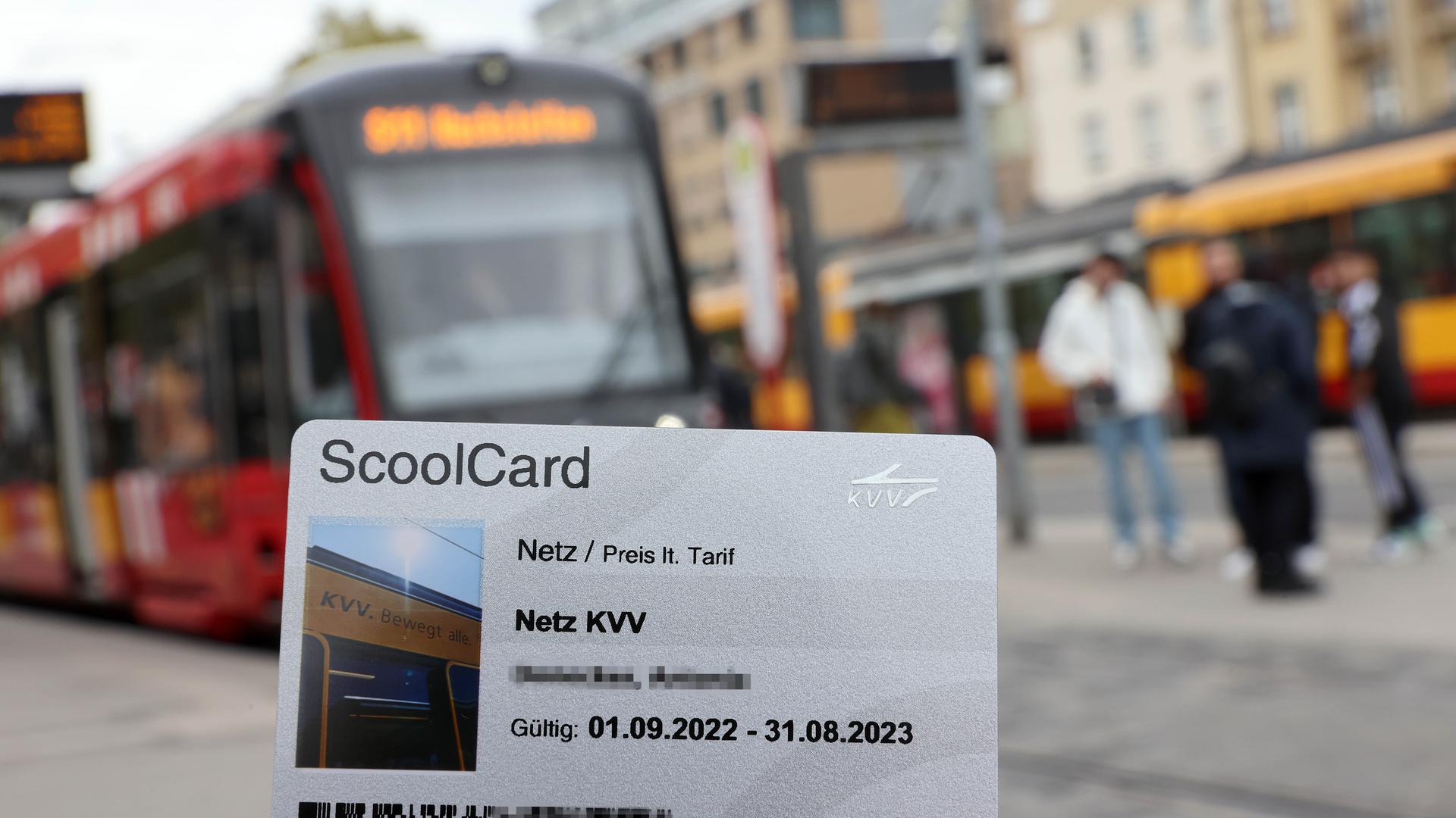 Die SchoolCard gilt im kompletten Verbundgebiet des KV und kostet 520 Euro im Jahr.