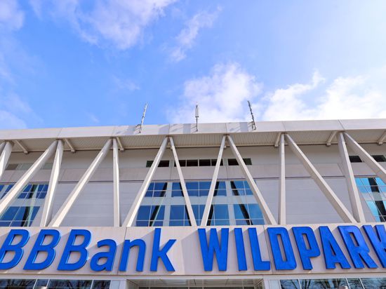 BBBAnk Wildpark, Frontansicht auf das Stadion