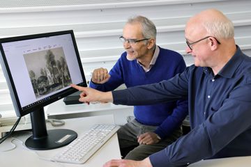 Stadtarchiv, der Alte Friedhof ist online, Peter Pretsch (links), Volker Steck         