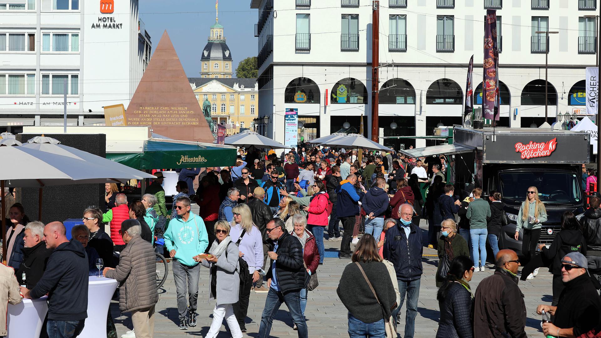 Stadtfest in der Karlsruher Kaiserstraße mit verkaufsoffenem Sonntag 10. Oktober 2021