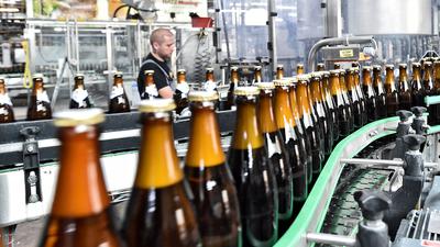 Eine der Hauptzutaten des Biers, das in der Kalsruher Brauerei Hatz-Moninger gebraut wird, ist noch nicht regional.