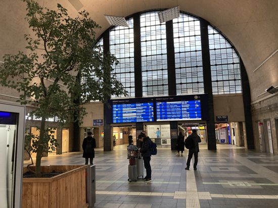 Der Karlsruher Hauptbahnhof ist zur Zeit so leer wie selten