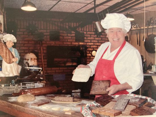 Auswanderer: Konditor Jürgen Jungbauer betreibt in Indianapolis ein Café nebst Bäckerei, Museum und Lebensmittelhandel. Gelernt hat er sein Handwerk in der Karlsruher Karlstraße.