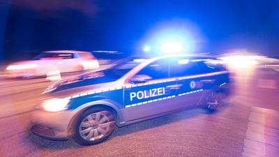 Einsatz: Nach einer Vergewaltigung in den frühen Morgenstunden des Sonntags in Durlach sucht die Polizei mit Hochdruck nach dem Täter.