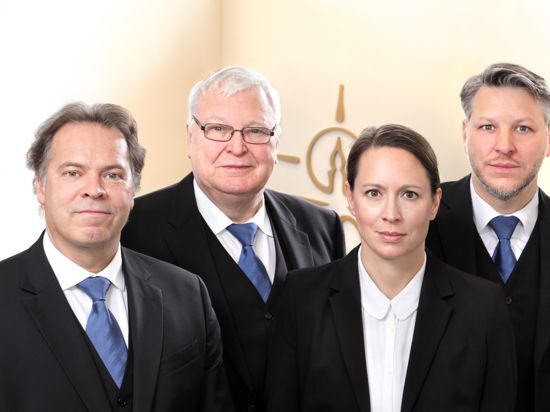 Wenn es um die Gestaltung des letzten Weges eines Menschen geht, sind Martin Stier, Kurt Stier, Tanja Stier und Armin Stier (von links) kompetente Ansprechpartner.