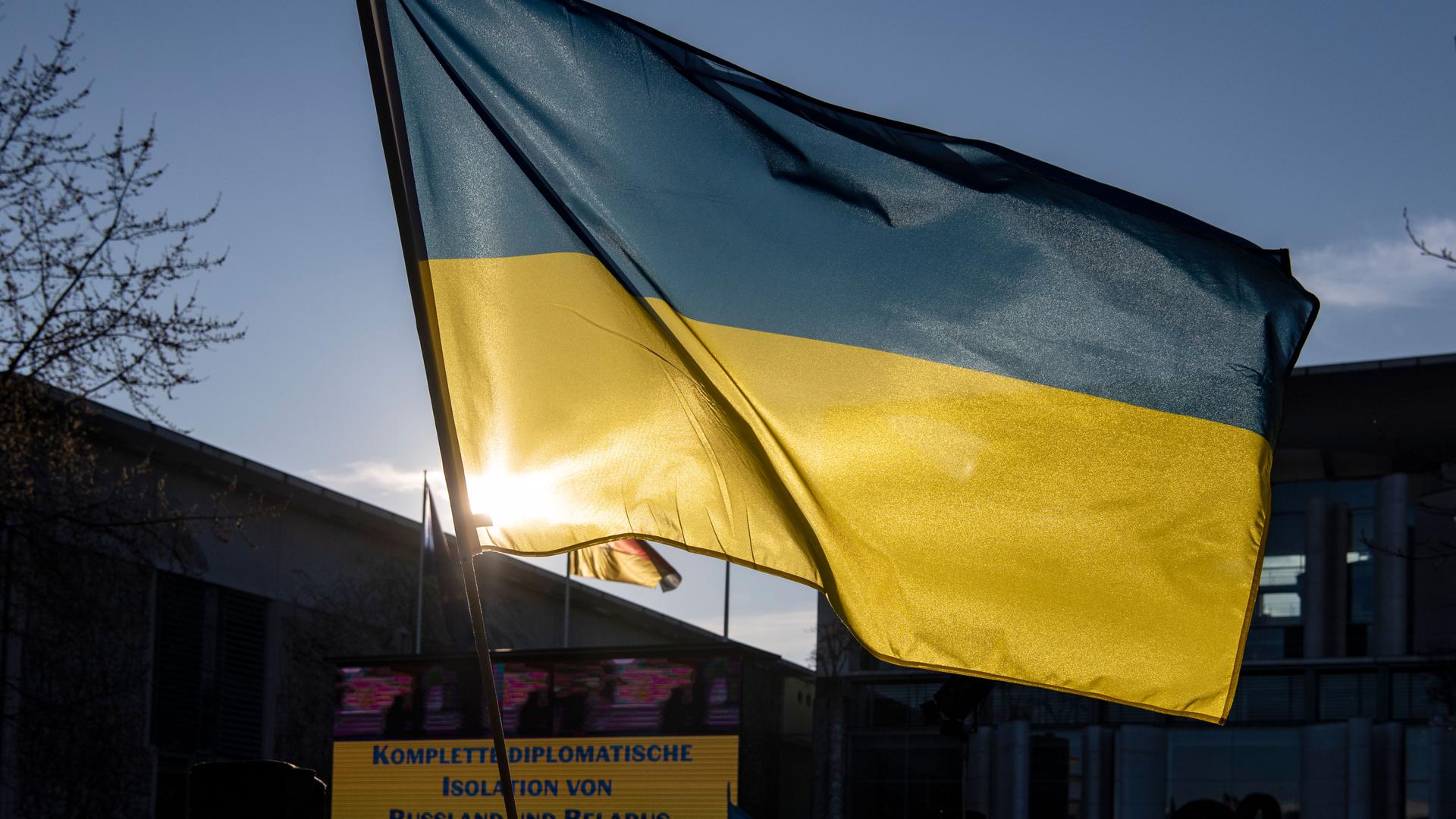 Solidarität: Eine Kundgebung für die Menschen in der Ukraine findet am Sonntag um 17 Uhr auf dem Karlsruher Marktplatz statt. Auch BVG-Präsident Stephan Harbarth will dabei sprechen.