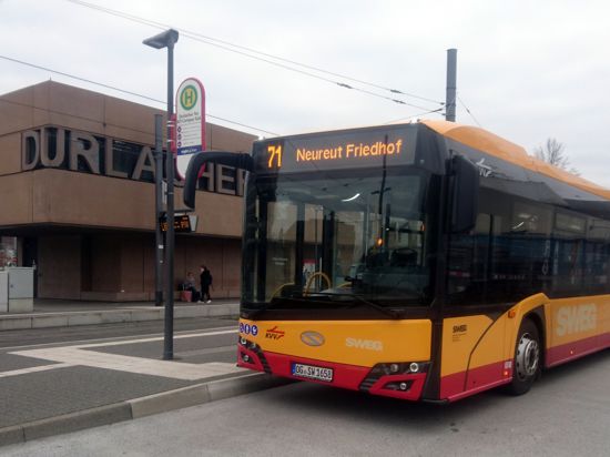 Neue Alternative: Die Bus-Linie 71 vom Durlacher Tor nach Neureut.
