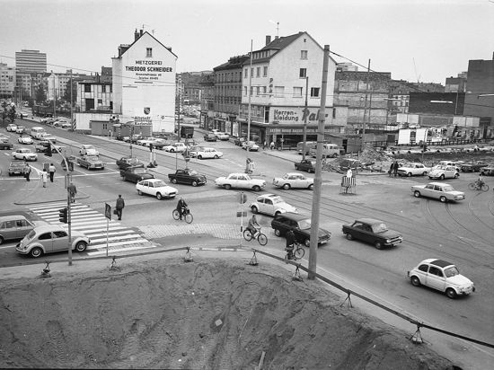 Blick auf den Mendelssohnplatz im Mai 1972