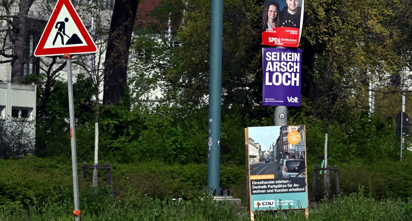 Wahlplakate in Karlsruhe
