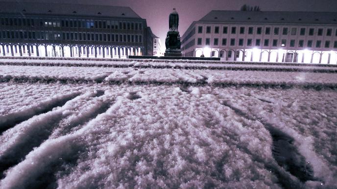 De erneute Schneefall hat Karlsruhe in ein Winter-Wonderland verwandelt.