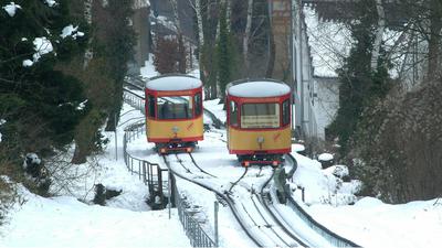 Archivfoto vom 6.3.2005: Turmbergbahn im Winter