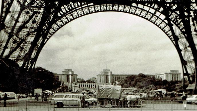 Pferde Planwagen Eiffelturm