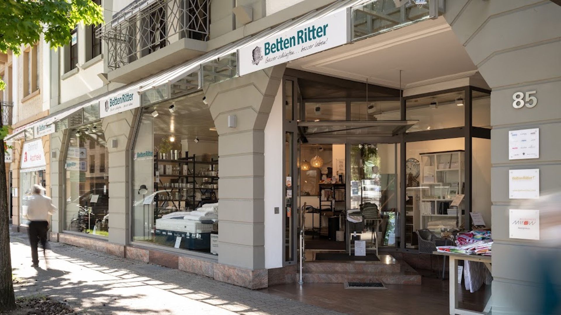 Service vor Ort: Im Jahr 1982 bezog Betten Ritter die neuen Geschäftsräume in der Pfinztalstraße. Hier hat das Qualitätsunternehmen auch heute noch einen festen Sitz.