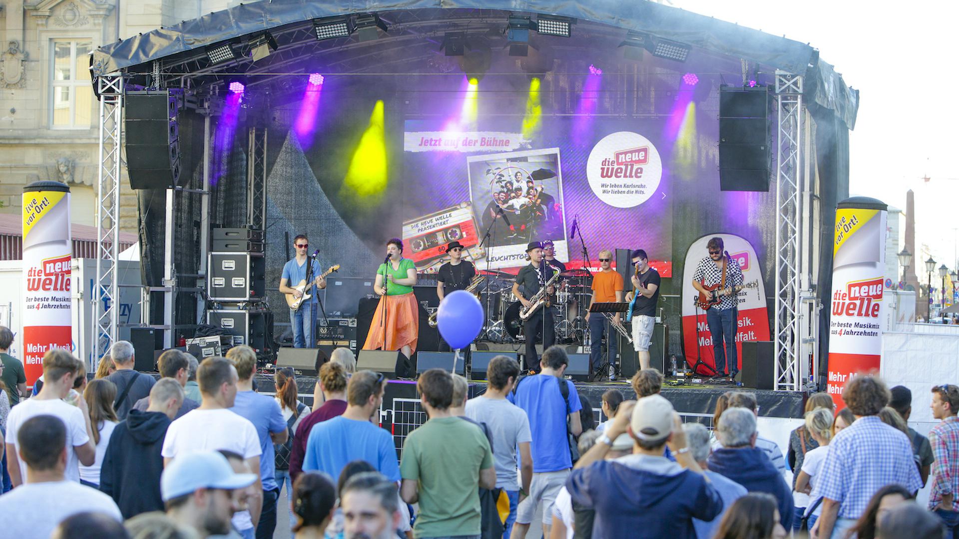 Am zweiten Oktoberwochenende können sich Besucher über Live-Musik beim Karlsruher Stadtfest freuen.