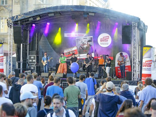 Am zweiten Oktoberwochenende können sich Besucher über Live-Musik beim Karlsruher Stadtfest freuen.