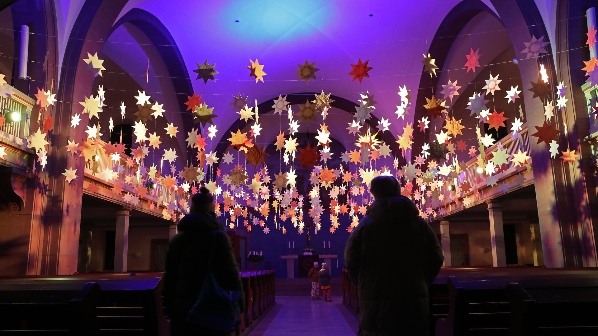 "Advent unterm Sternenhimmel" in der Auferstehungskirche in Rüppurr