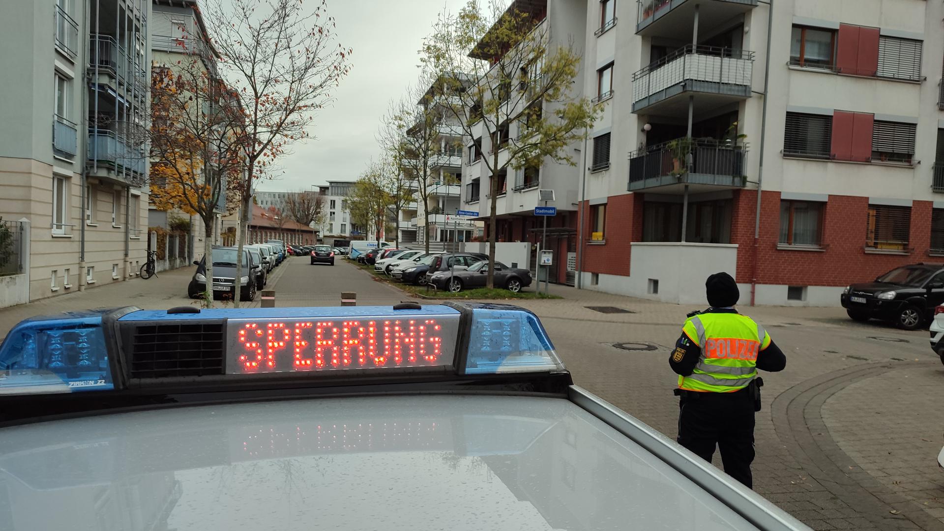 Bombenfund in Karlsruhe: Am Dienstag führt die Polizei in der Südstadt Evakuierungsmaßnahmen und Sperrungen durch