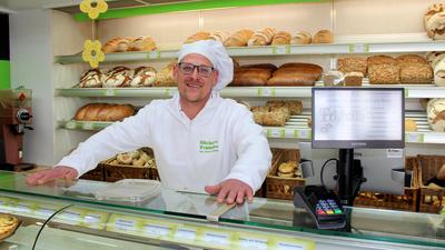Erfolgreiche Übernahme: Seit Anfang 2022 ist Florian Rödel Chef der Bäckerei Friebolin in Walzbachtal. Nicht immer gelingt die Nachfolge so wie hier in Wössingen.  