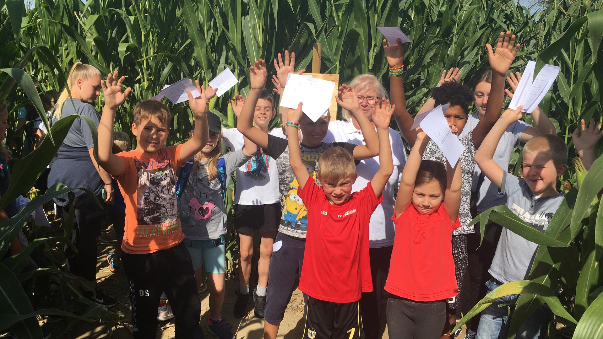 Spaß im Dettenheimer Maislabyrinth haben diese Kinder bei einer zurückliegenden Veranstaltung der Ortsranderholung der Arbeiterwohlfahrt in Linkenheim-Hochstetten. Die AWO organisiert schon seit 35 Jahren das Ferienprogramm.
